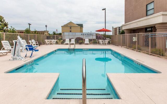 Comfort Suites Oxford I-20 Exit 188