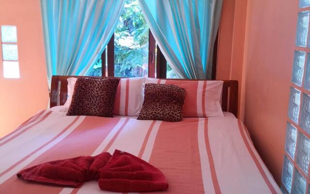 Black Marine Guest House