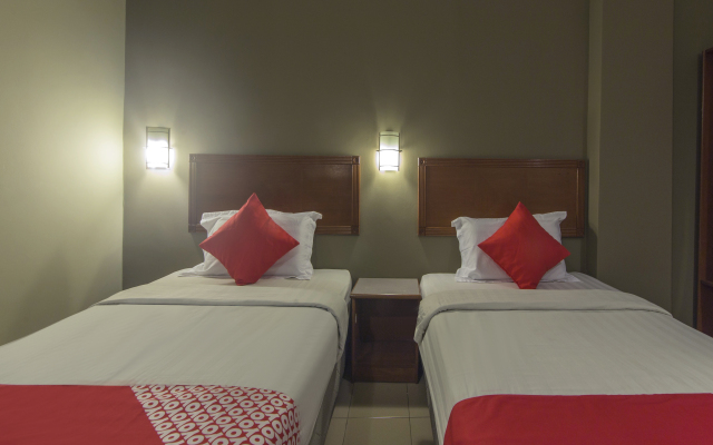 Super OYO 828 Comfort Hotel Shah Alam