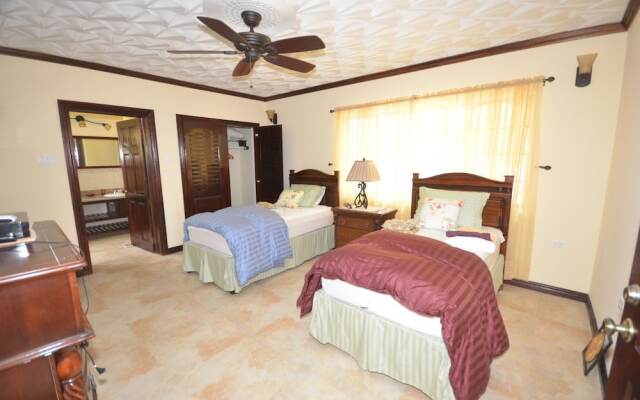 Dukes Hideaway, Silver Sands 6BR