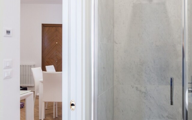 Luxury Apartment On Grand Canal