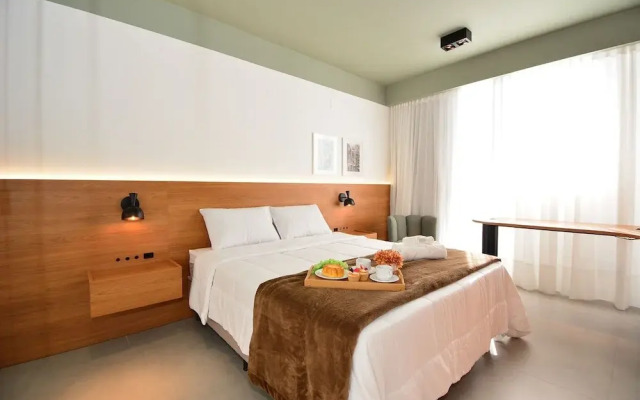 Studio em frente a UFSC e HU - CEN010