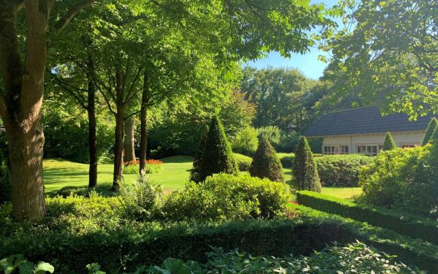Beautiful Villa in Drunen With Private Heated Pool
