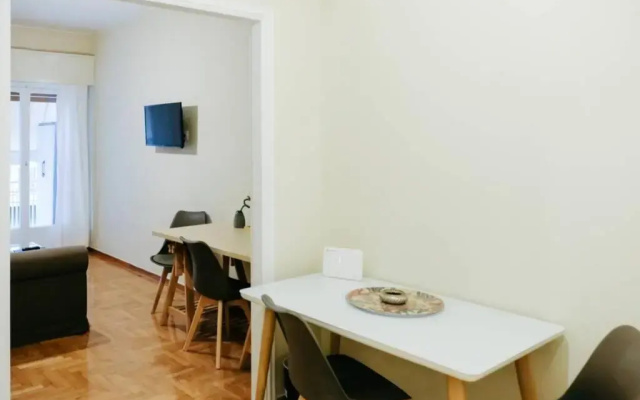 Newly Renovated Athenian Apt