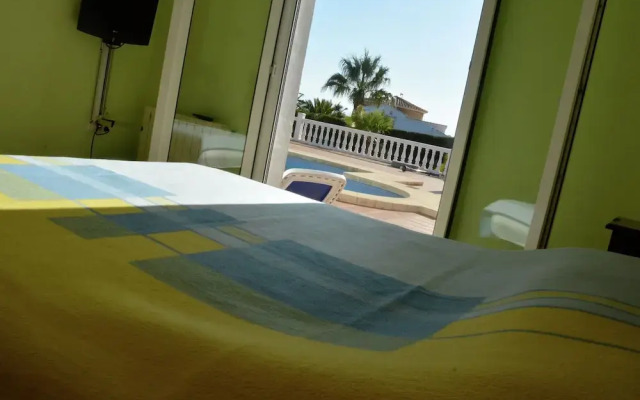 Spacious Villa With Private Swimming Pool in Ambolo