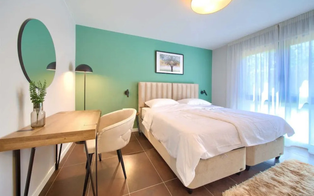 Villa Astrum With Heated Pool Jacuzzi and Sauna