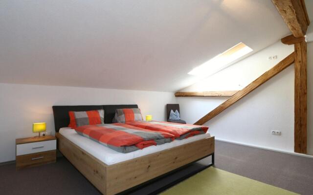 Holiday Flat Wurm, Fugen