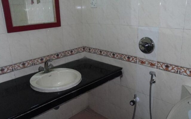 Hotel Bhimas Paradise