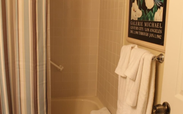 Quiet Waters 5F Apartment