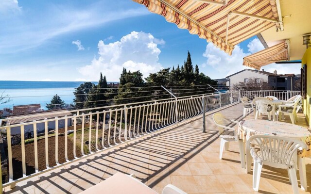 Amazing Apartment in Maslenica With 2 Bedrooms and Wifi