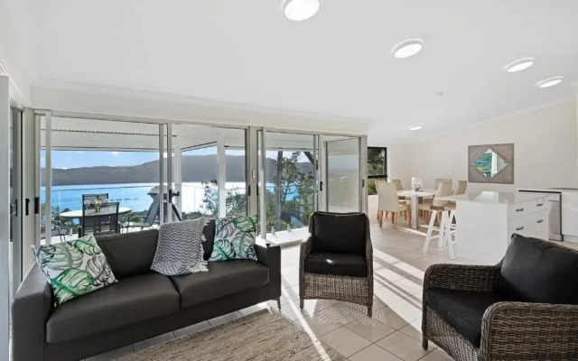 Oasis Apartments