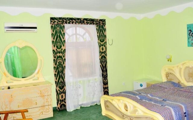 B&B Zafarbek