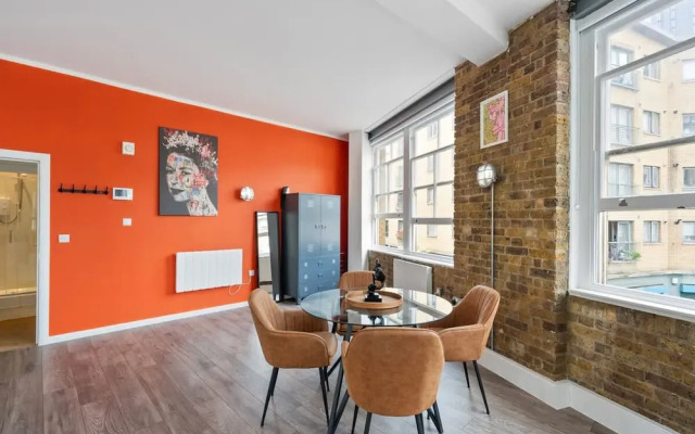 New Spacious Studio in Old St