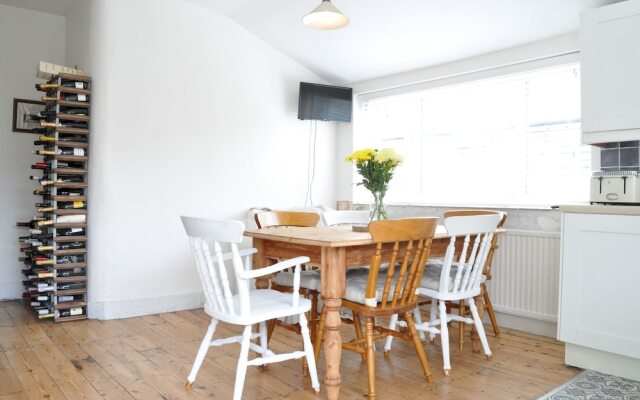 2 Bedroom Home in Balham