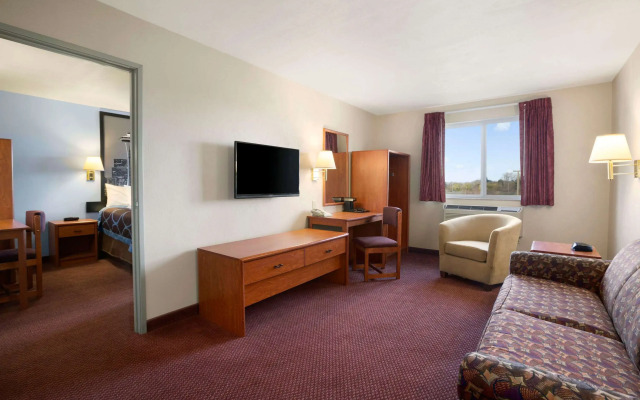 Super 8 by Wyndham Bellingham Airport/Ferndale