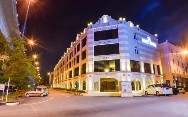Moty Hotel