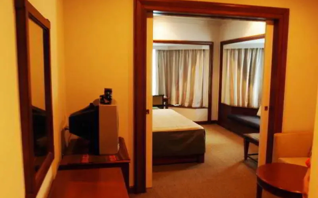 Silk Suite Silom