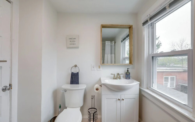 Walkable Dtwn Townhome Near Campus & Palmer Square