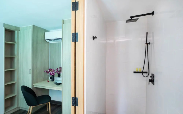 NaiHarn Duplex with Pool View UTL A310