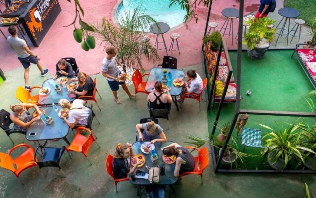 Livingstone Backpackers