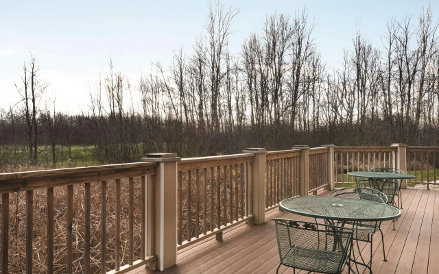 Country Inn & Suites by Radisson, Germantown, WI