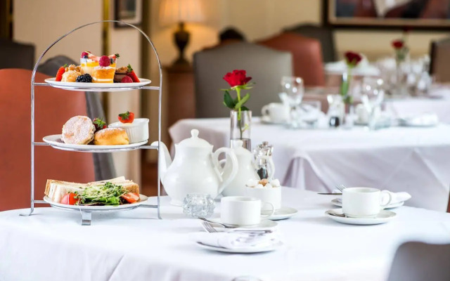 Parkway Hotel & Spa