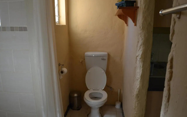 Heloise Home Stay