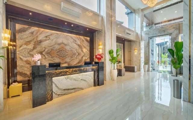 City of Aventus Hotel - Denpasar