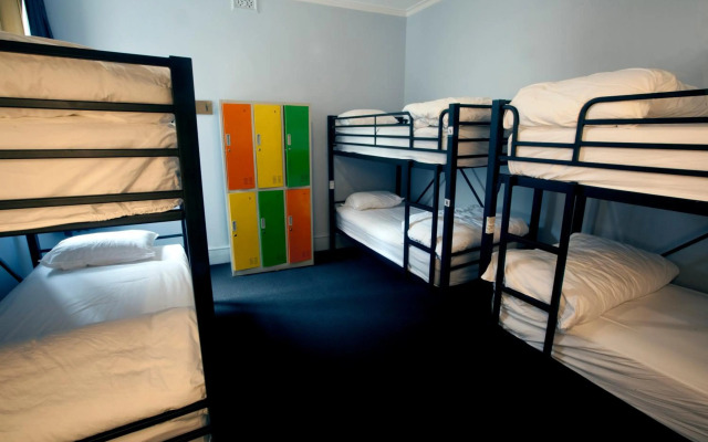The Backpackers Imperial Hotel - Hostel