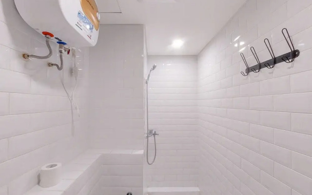 Well Designed Studio Loft At Kingland Avenue Apartment