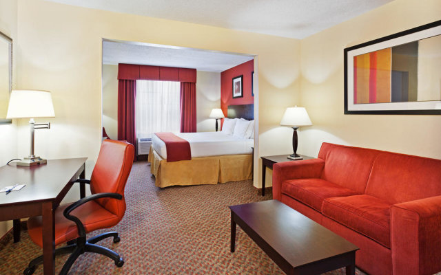 Holiday Inn Express & Suites Alcoa (Knoxville Airport), an IHG Hotel