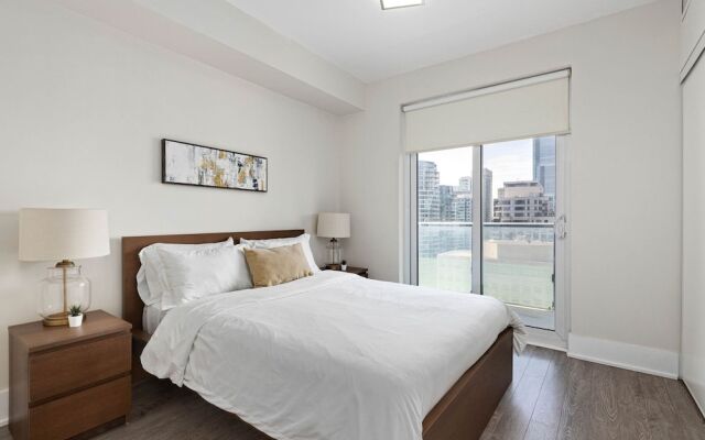 Applewood Suites - CN Tower & Convention