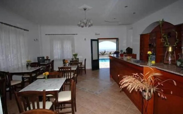 Villa Koronios