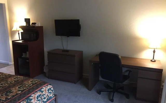 Holiday Lodge