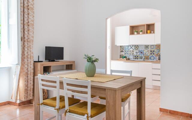 Juriol in Alghero With 1 Bedrooms and 1 Bathrooms