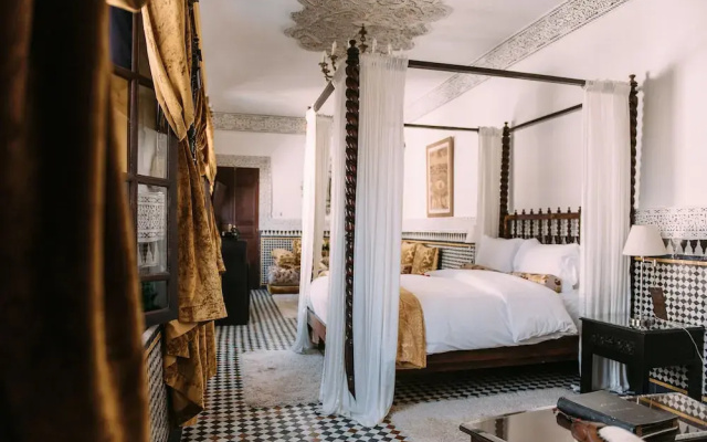 Riad Maison Bleue And Spa