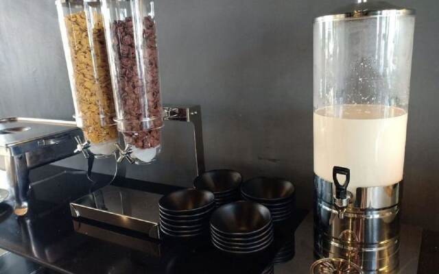 Expressionz Professional Suites by iHost Homes 2