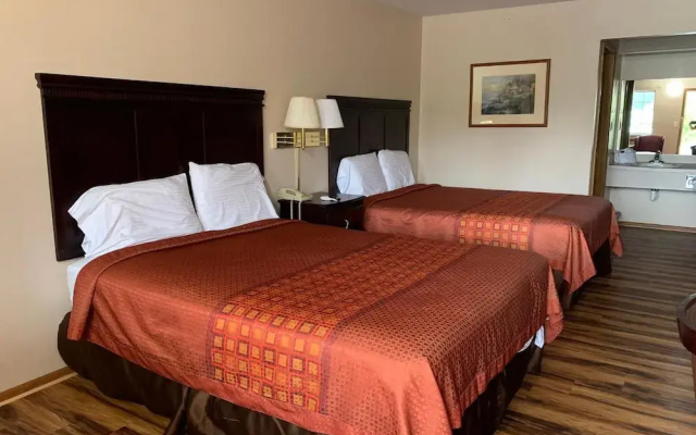 Riverwood Inn of Glenwood