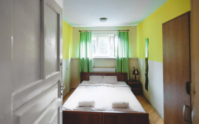 Good Bye Lenin Pub & Garden - Hostel