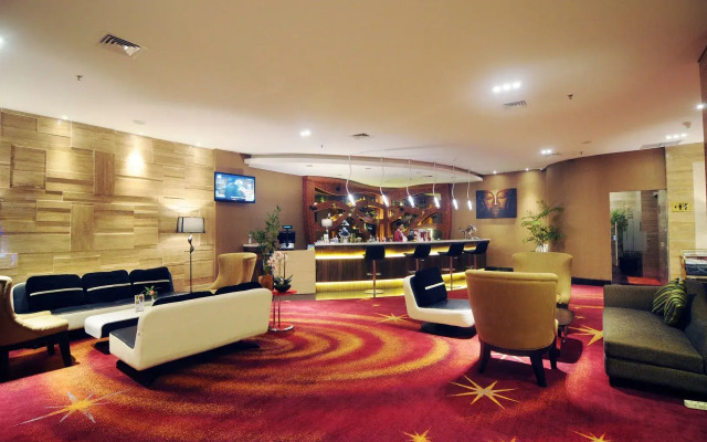 Golden Tulip Galaxy Hotel