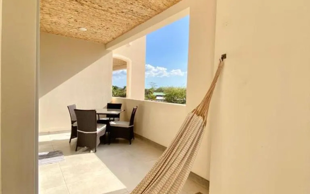 Tropical Luxury 2Bdr condo - Pool view - At the Beach