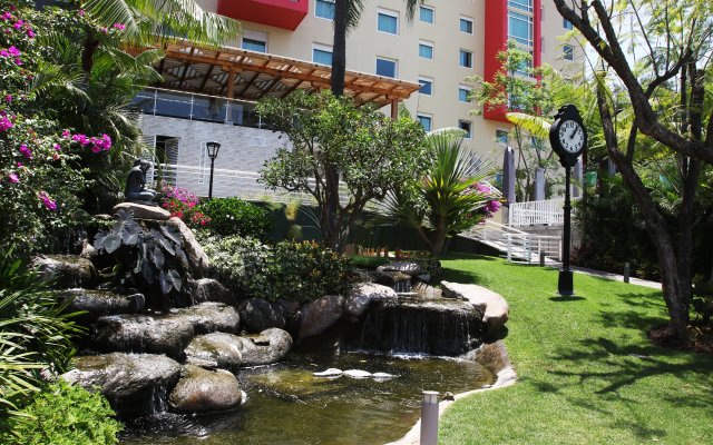 Holiday Inn Express Hotel & Suites Cuernavaca, an IHG Hotel