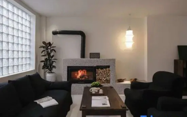 Tingxi Homestay (Dali Ancient City South Gate)