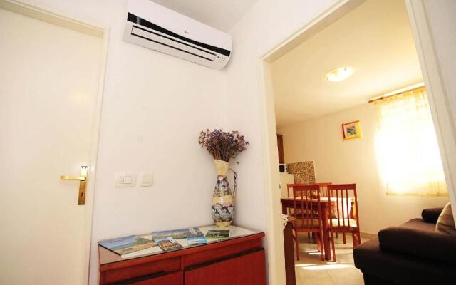 Apartments Luka & Sara