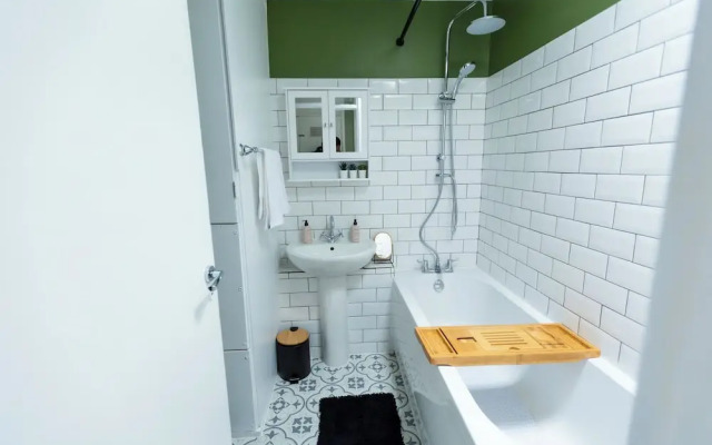 Grace House - 15 Minutes To Central London
