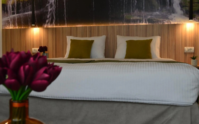 YMY Boutique Residence
