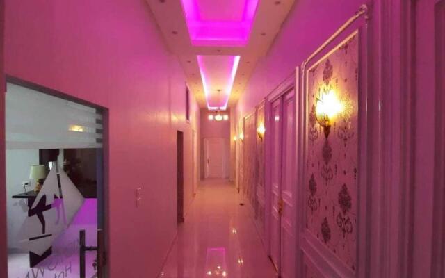Midtown Hostel