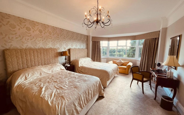Nuthurst Grange Country House Hotel