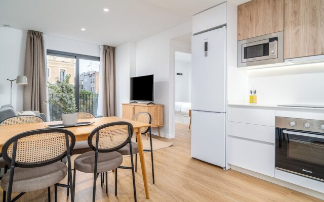 Limehome Barcelona Plaça Pirineus