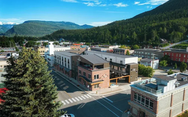 Basecamp Suites Revelstoke
